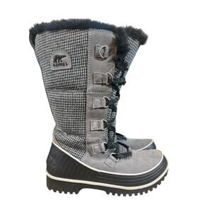Sorel Tivoli II Tall Waterproof Snow Boots Women size 8 EUC